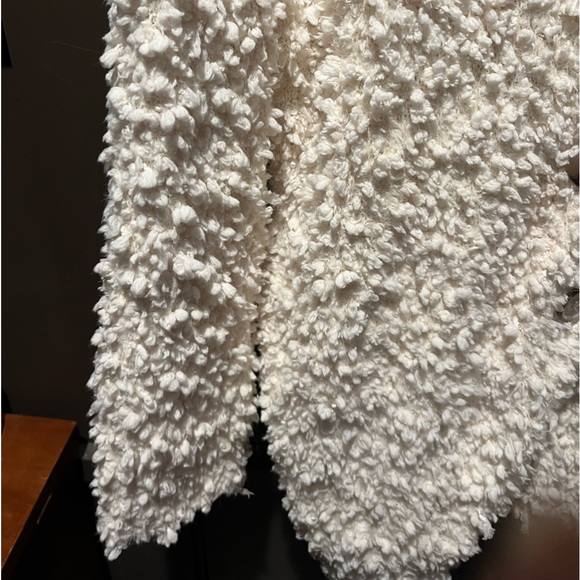 Listicle LARGE Cream Sherpa Cardigan $25 - Picture 6 of 7